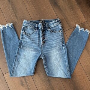 Abercrombie & Fitch Simone High Rise Ankle Jeans